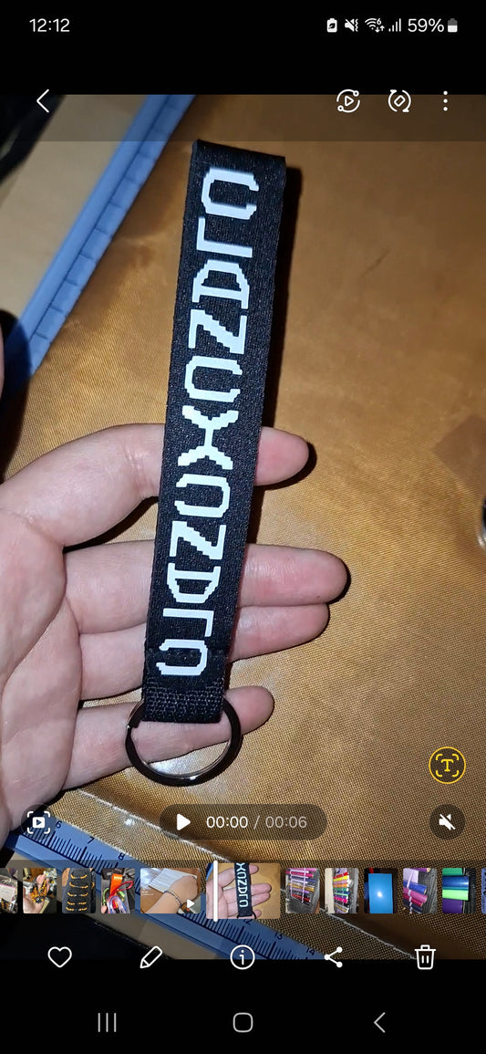 Twenty one pilots tour sleutelhanger amsterdam black