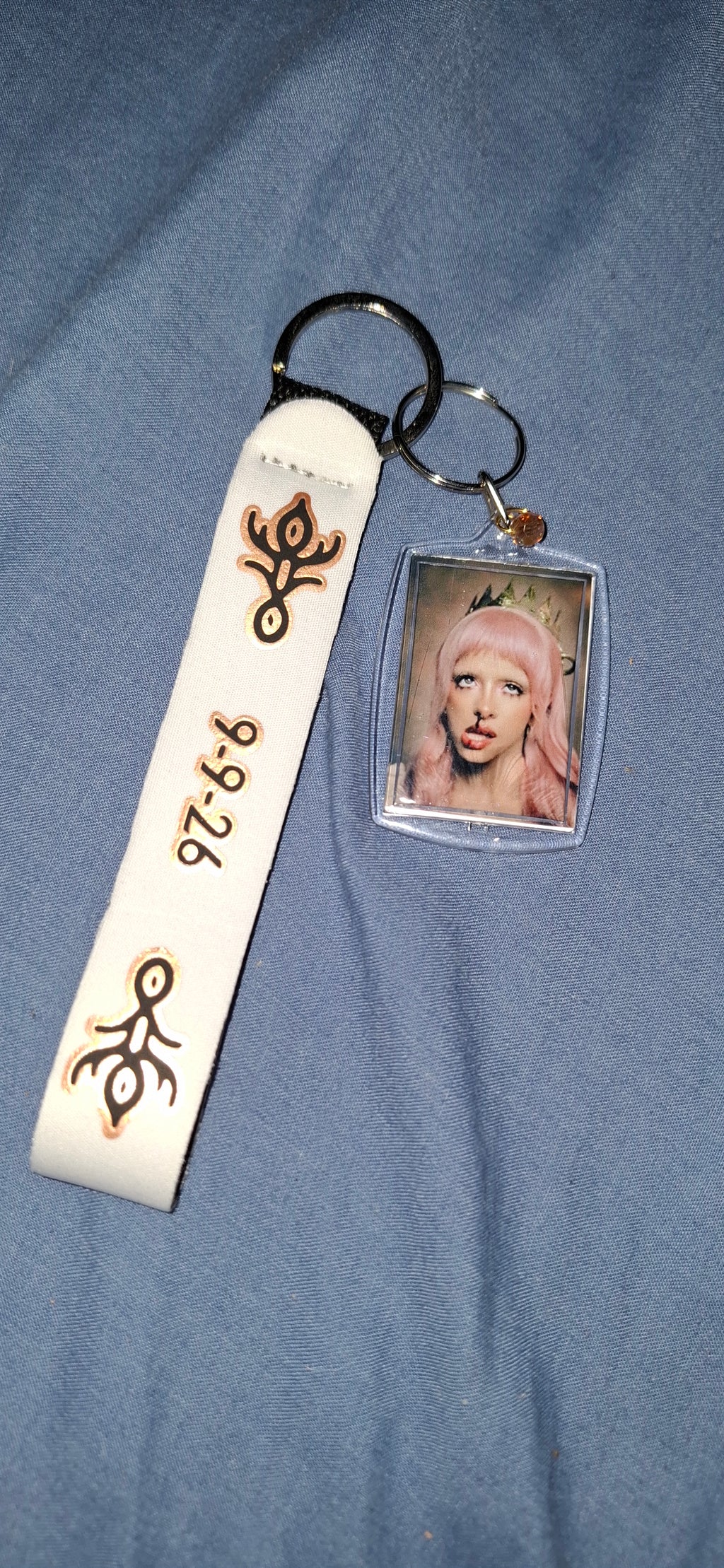 Melanie Martinez hades tour kaychain