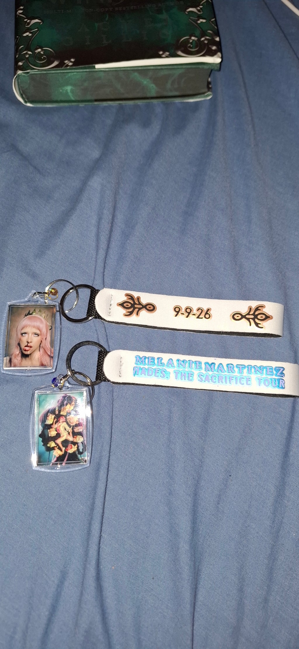 Melanie Martinez hades tour kaychain